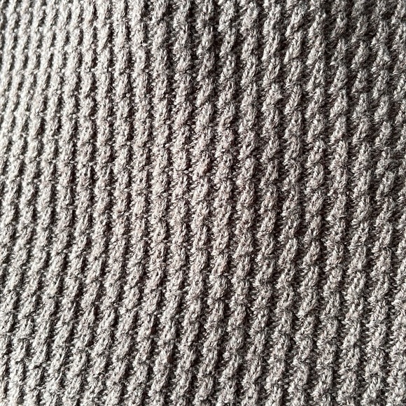 Excellent condition. Textured knit. Mid weight. - Picture 2 of 3